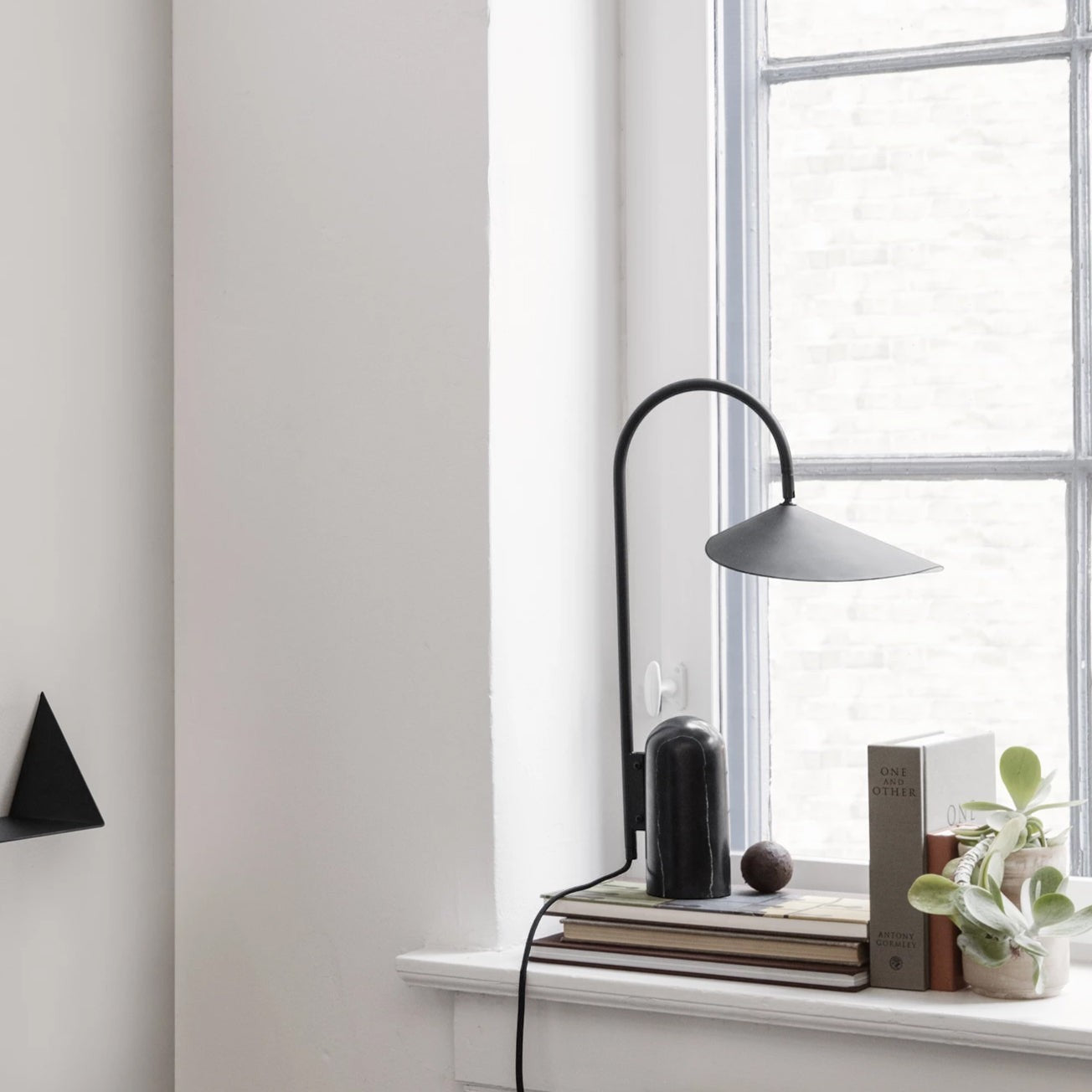Marble Pill-Base Floating Petal Shade Table Lamp | Desk Sideboard