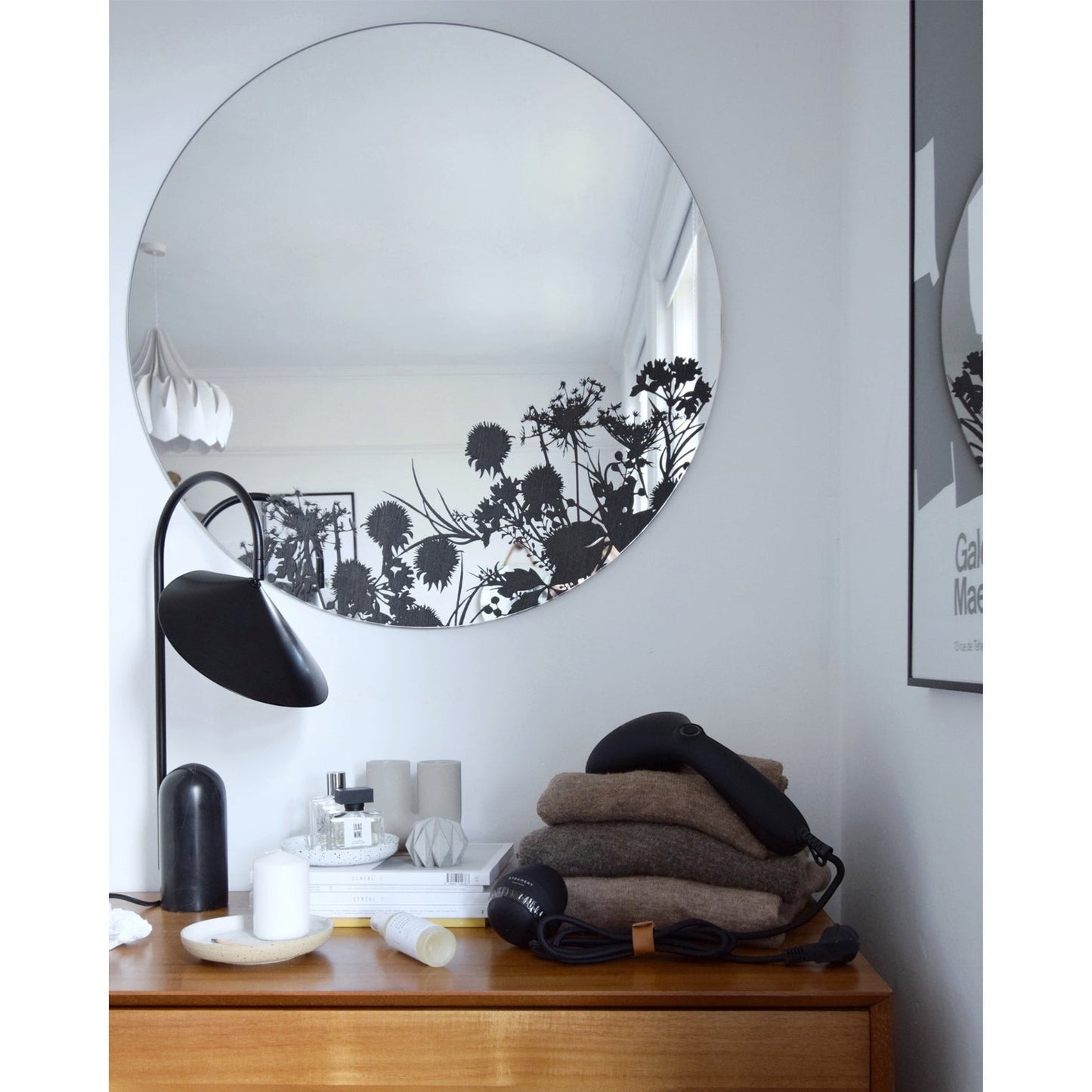 Marble Pill-Base Floating Petal Shade Table Lamp | Desk Sideboard