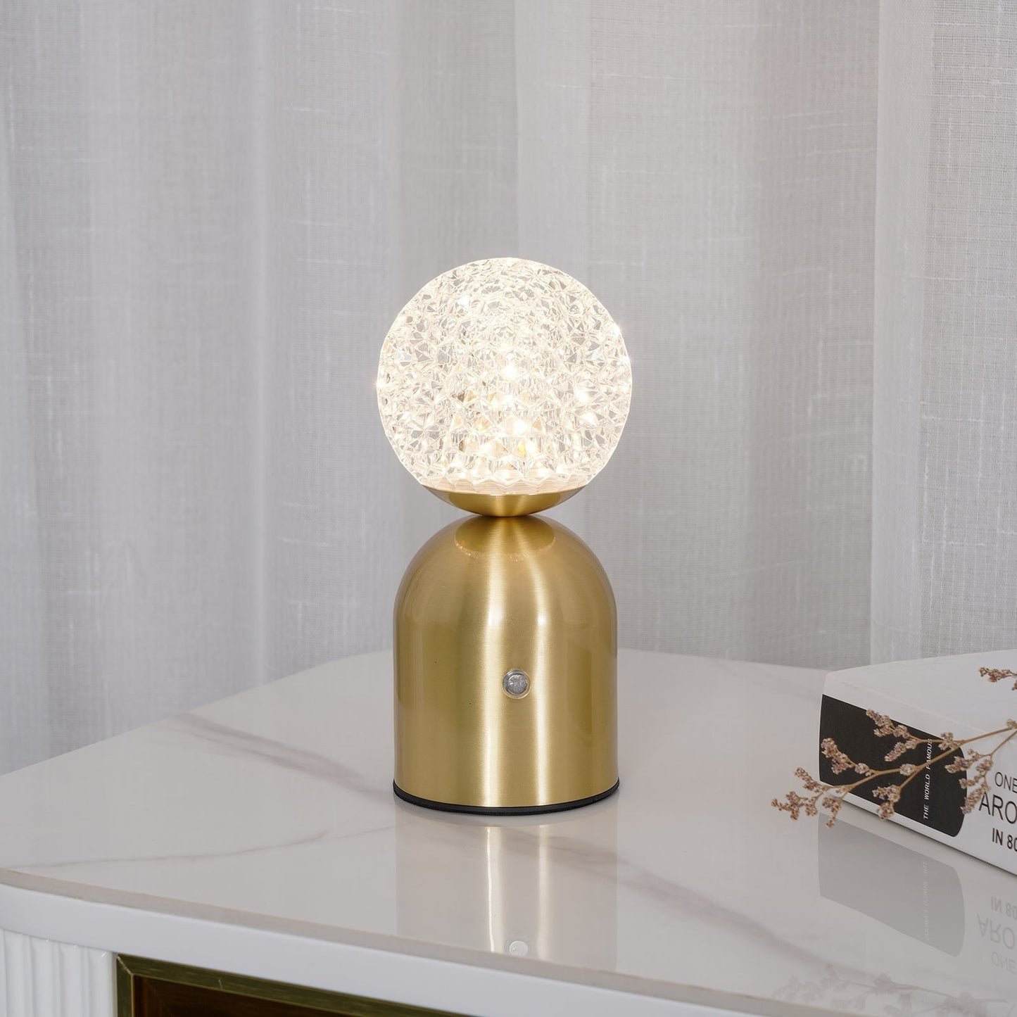 Diamond-Cut Optical Acrylic Built-In Battery Table Lamp | LED Art