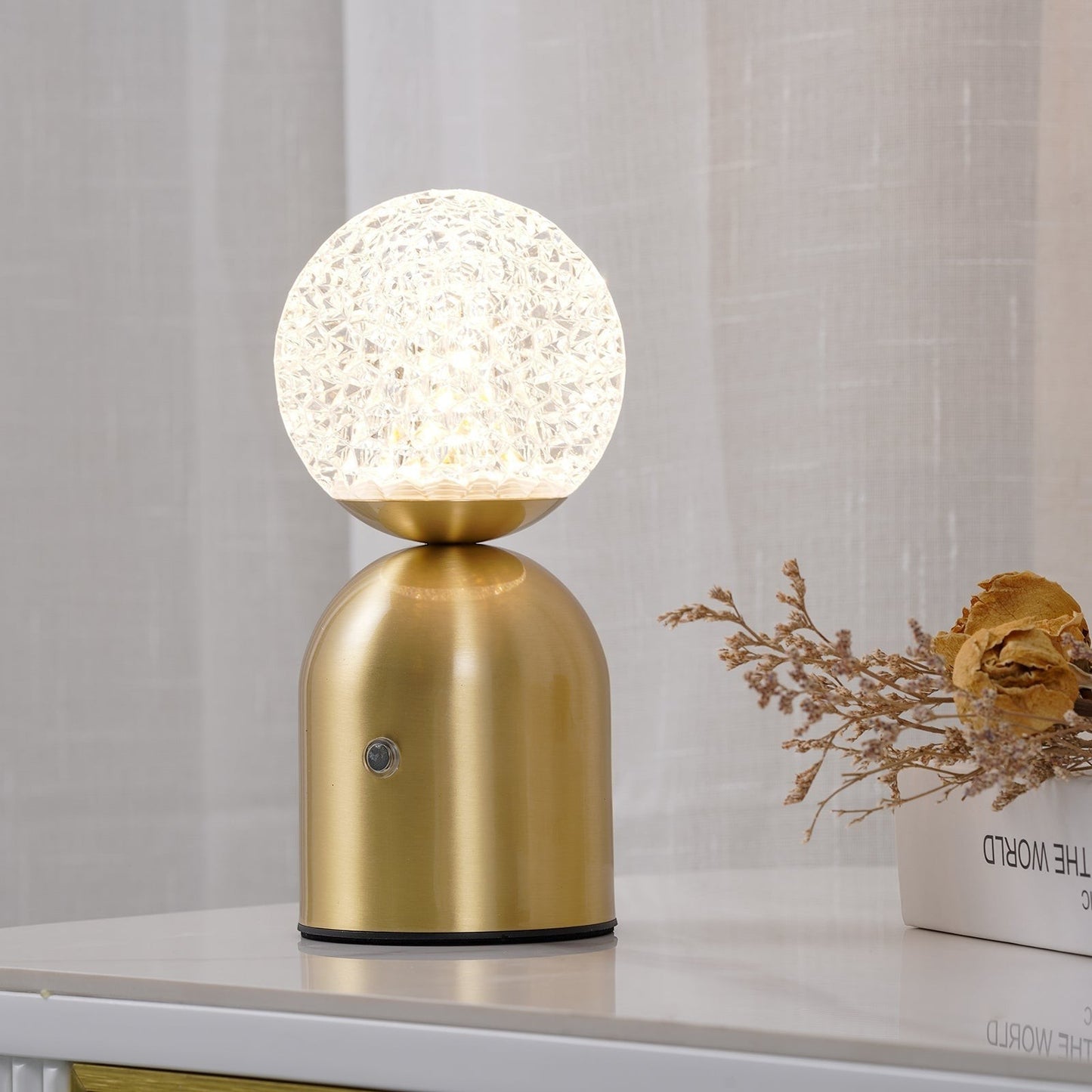 Diamond-Cut Optical Acrylic Built-In Battery Table Lamp | LED Art