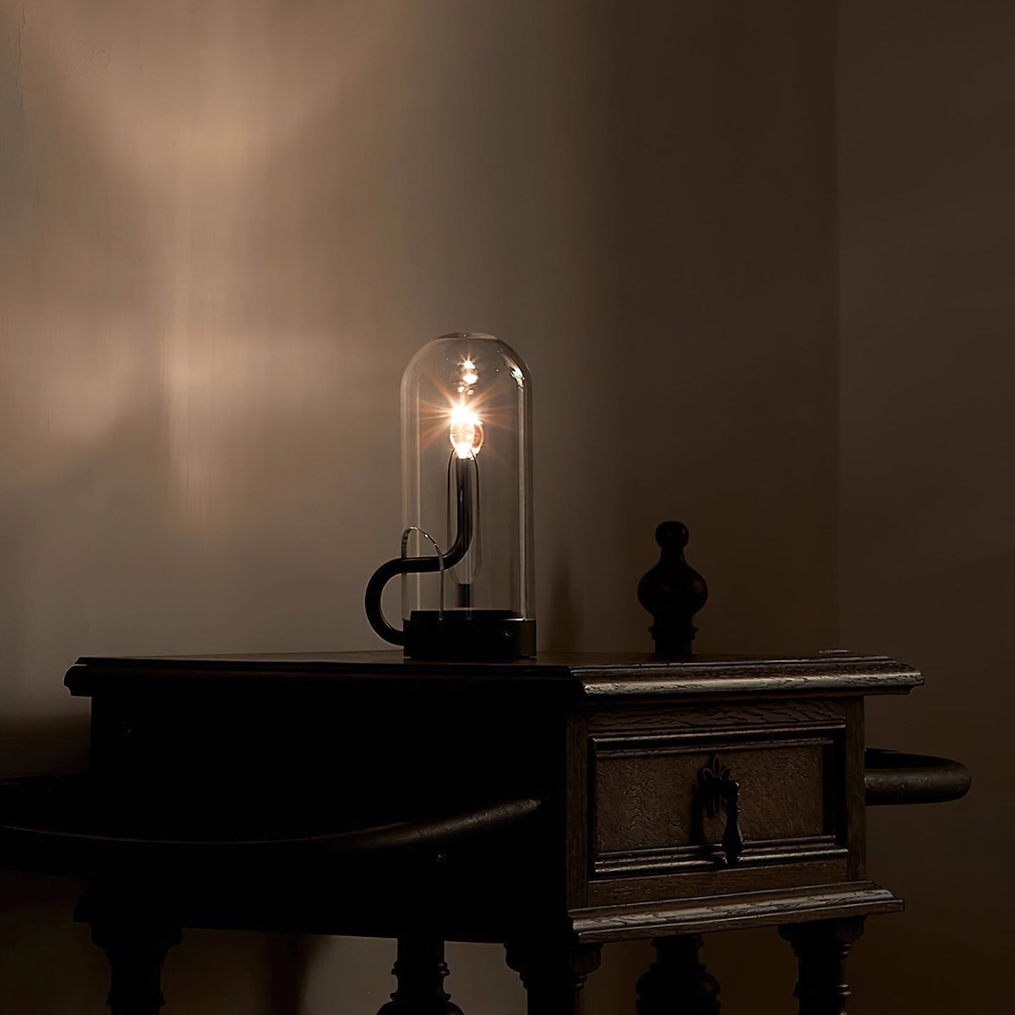 Chamberstick-Inspired Cordless Table Lamp | Rechargeable Retro LED