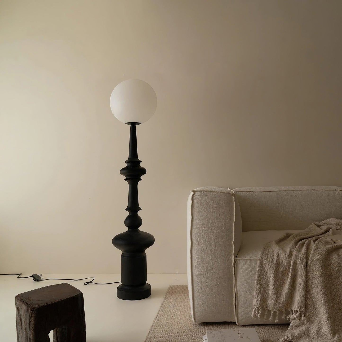 30cm Resin & Acrylic Floor Lamp | 140cm Black or White Modern E26
